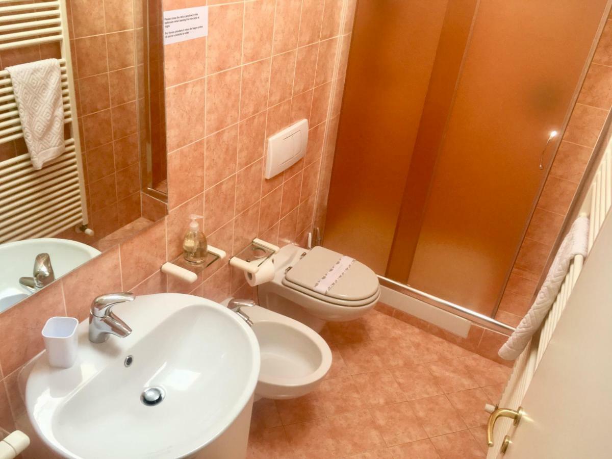 B&B Griffoni 7 ボローニャ エクステリア 写真
